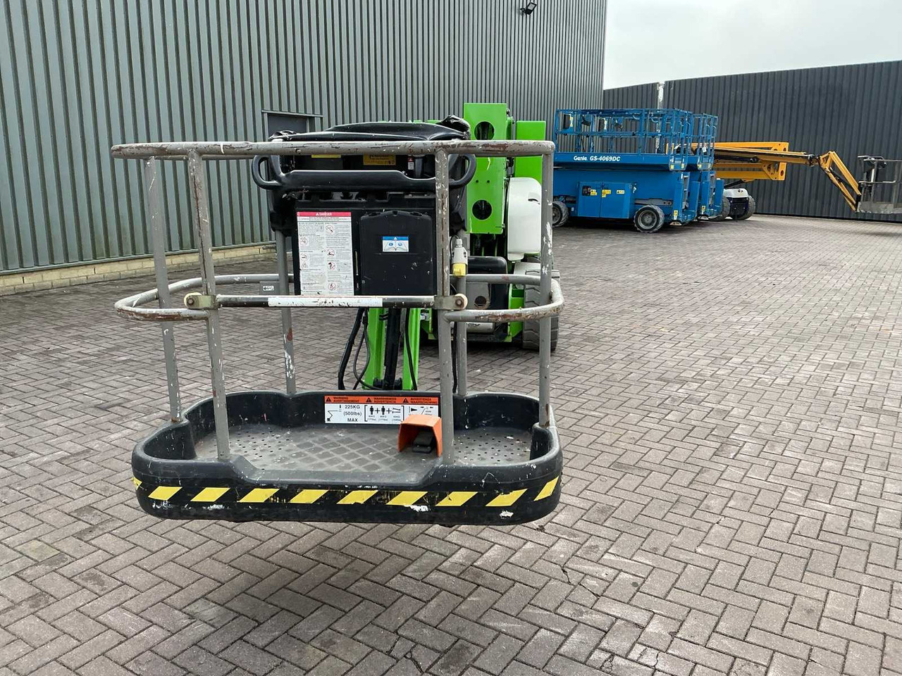 Nifty HR15N Hybrid MK3 - Plataforma elevadora: foto 3 Nifty HR15N Hybrid MK3 - Plataforma elevadora: foto 3