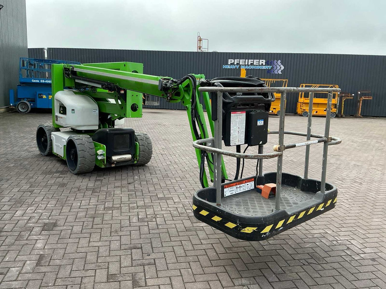 Nifty HR15N Hybrid MK3 - Plataforma elevadora: foto 4 Nifty HR15N Hybrid MK3 - Plataforma elevadora: foto 4