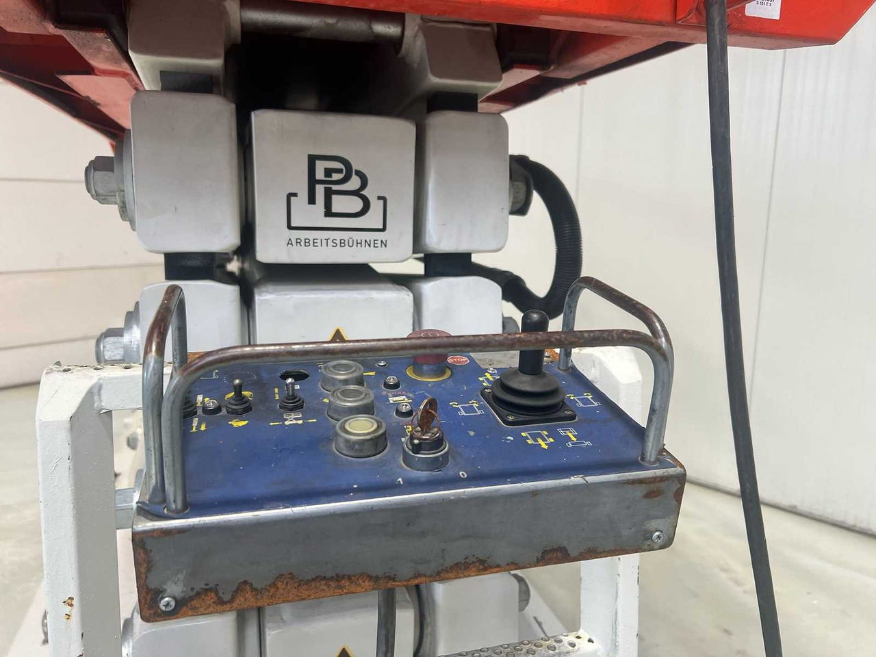 PB - S171-16 E - AERIAL PLATFORM BUILT IN 2015 WITH WORKING HEIGHT 17.3M - Plataforma elevadora: foto 3 PB - S171-16 E - AERIAL PLATFORM BUILT IN 2015 WITH WORKING HEIGHT 17.3M - Plataforma elevadora: foto 3