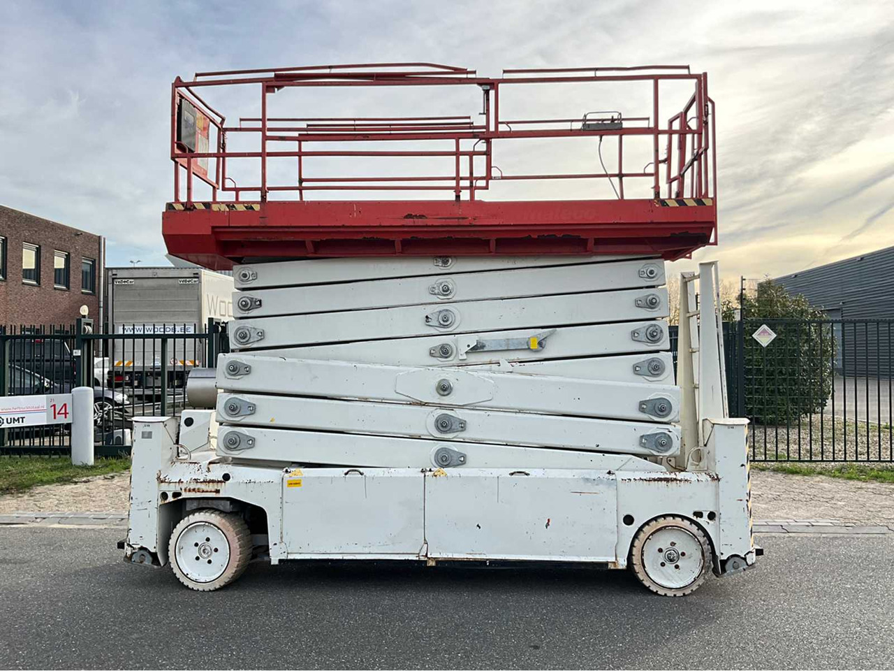 PB - S225-12ES - AERIAL PLATFORM WORKING HEIGHT 22,5 METERS, YEAR OF MANUFACTURE 2011 - Plataforma elevadora: foto 3 PB - S225-12ES - AERIAL PLATFORM WORKING HEIGHT 22,5 METERS, YEAR OF MANUFACTURE 2011 - Plataforma elevadora: foto 3