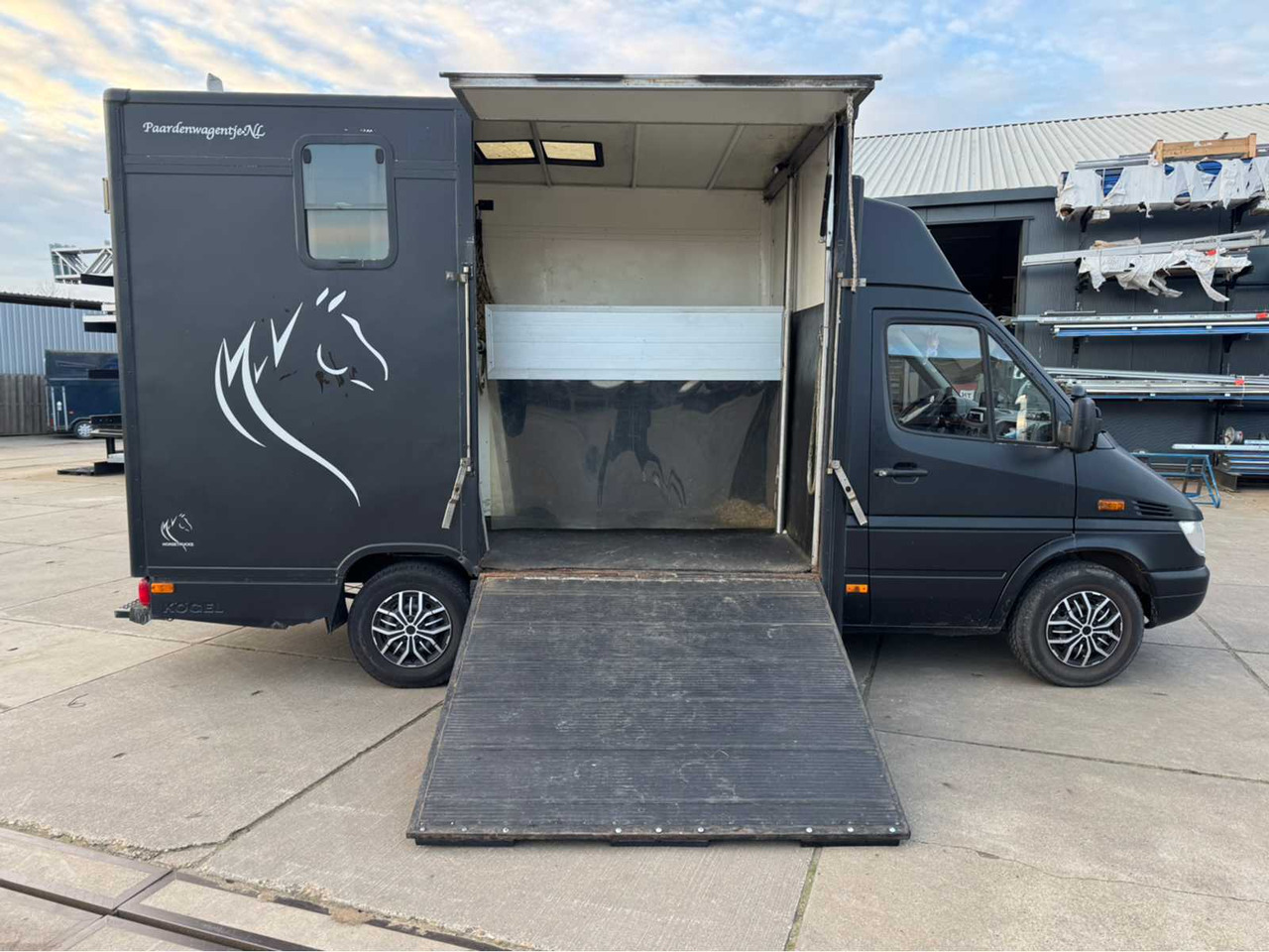 2002 MERCEDES-BENZ SPRINTER 903,6 P HORSE TRUCK - Remolque: foto 3 2002 MERCEDES-BENZ SPRINTER 903,6 P HORSE TRUCK - Remolque: foto 3