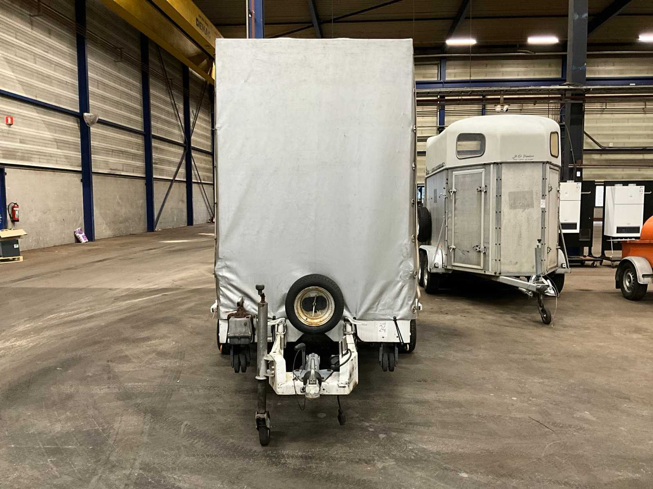 2008 STOCKX A2702 COVERED TRAILER - Remolque: foto 2 2008 STOCKX A2702 COVERED TRAILER - Remolque: foto 2