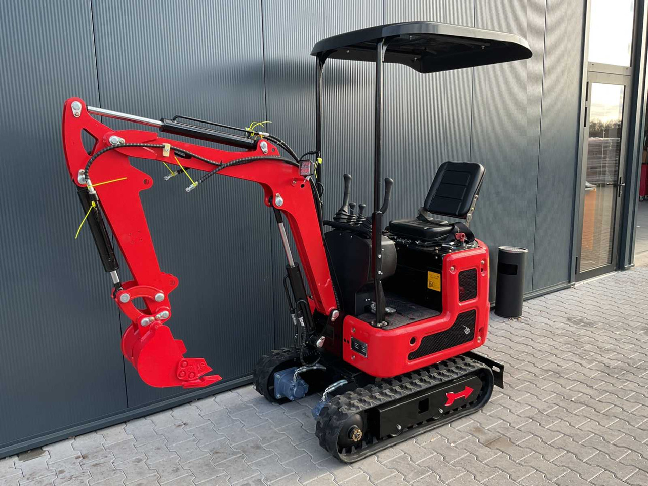 Rhino-Cross R319 - Miniexcavadora: foto 1 Rhino-Cross R319 - Miniexcavadora: foto 1