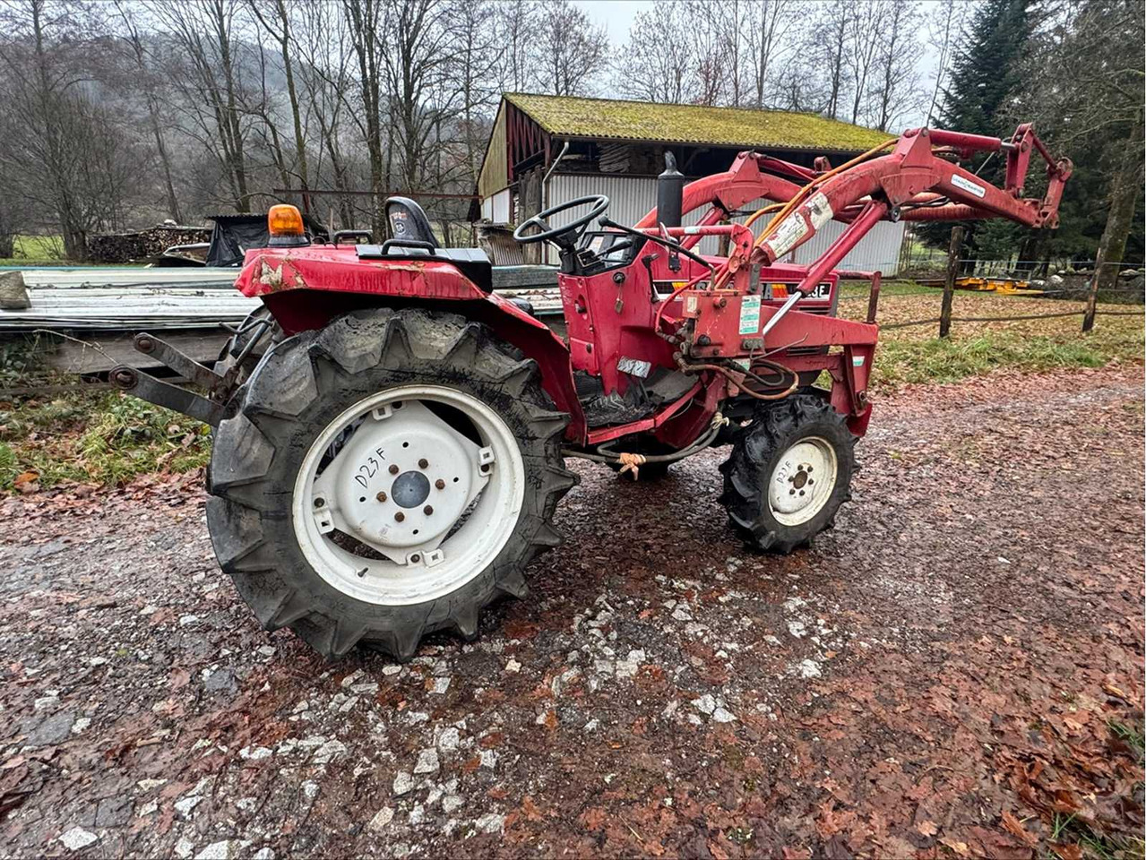 SHIBAURA - D23F - 4WD AGRICULTURAL TRACTOR - Tractor: foto 1 SHIBAURA - D23F - 4WD AGRICULTURAL TRACTOR - Tractor: foto 1