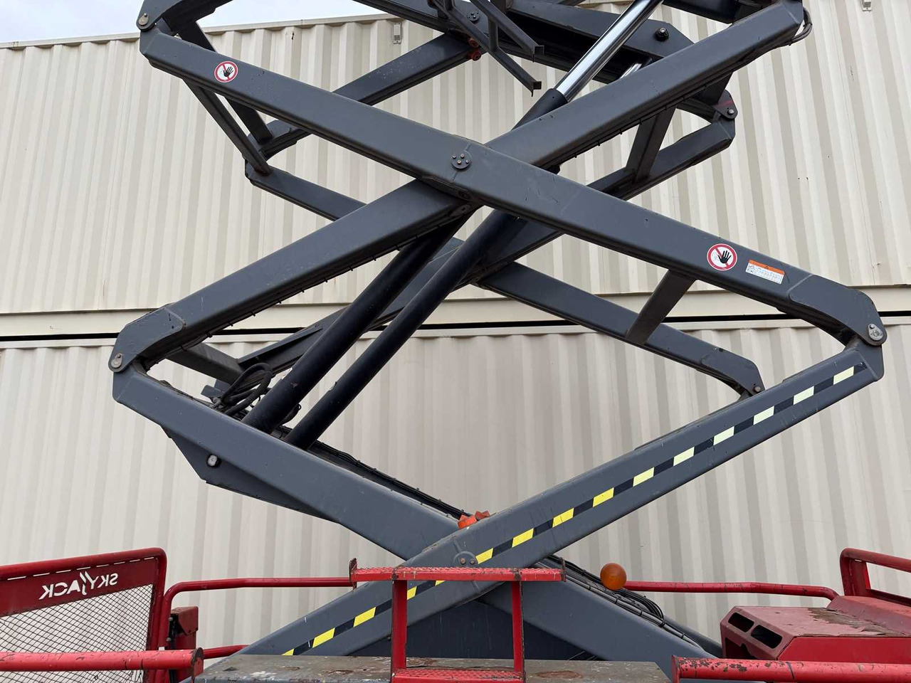 Plataforma elevadora SKYJACK - SJ8841RT 4X4 DIESEL - 14.5 METERS - 2016 - AERIAL WORK PLATFORM: foto 48