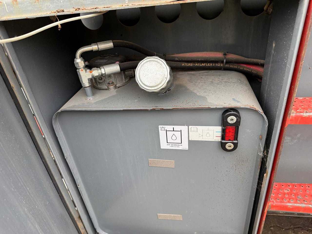 Plataforma elevadora SKYJACK - SJ8841RT 4X4 DIESEL - 14.5 METERS - 2016 - AERIAL WORK PLATFORM: foto 27