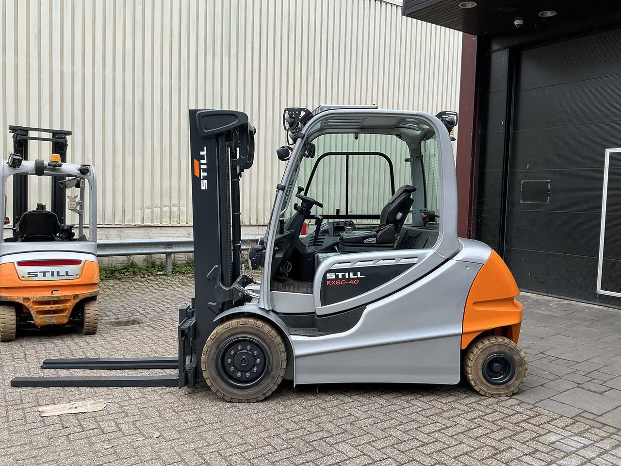 STILL - RX60-40 - FORKLIFT TRUCKS - 2017 - Carretilla elevadora: foto 3 STILL - RX60-40 - FORKLIFT TRUCKS - 2017 - Carretilla elevadora: foto 3