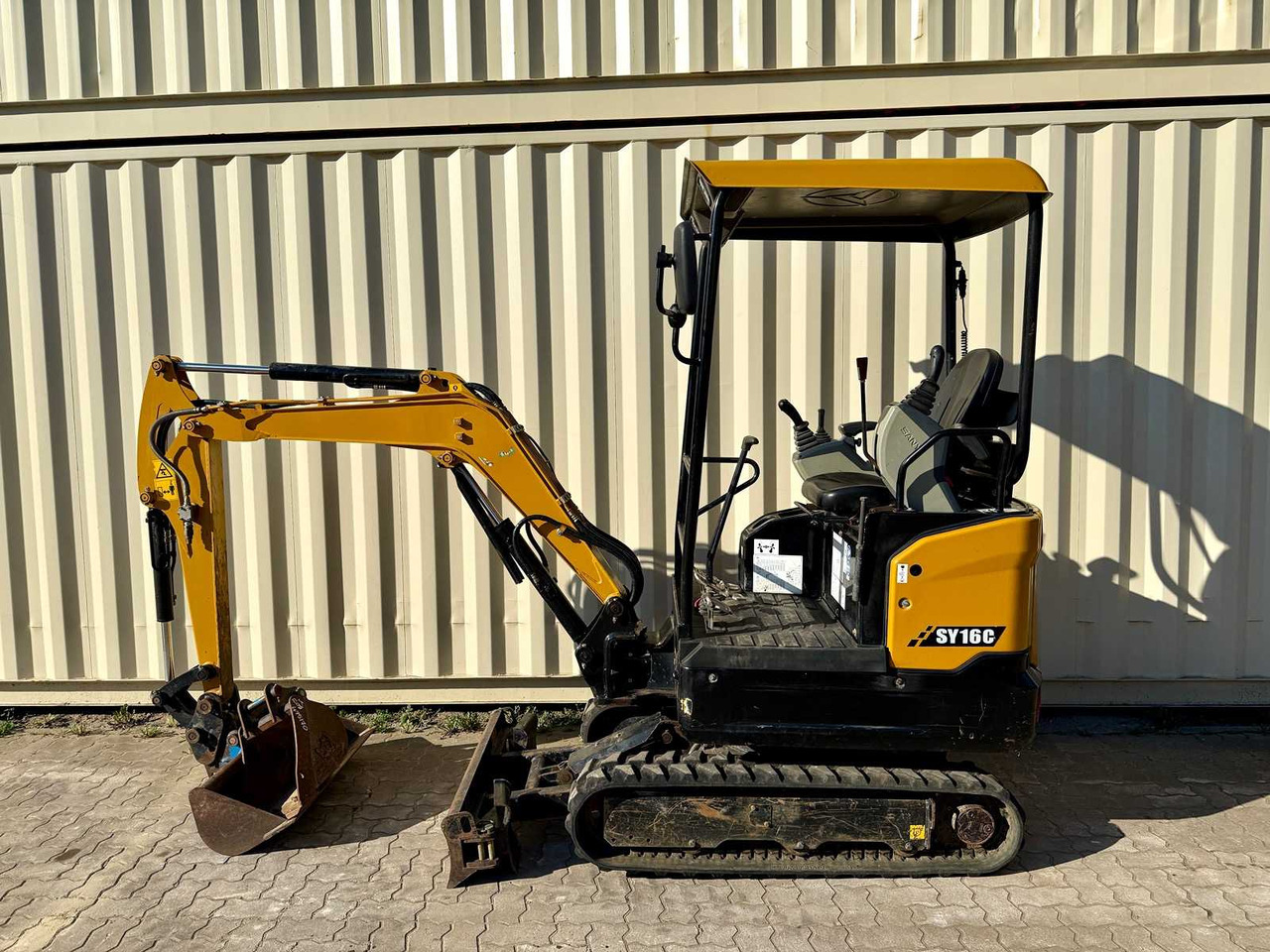 Sany SY16C - Miniexcavadora: foto 2 Sany SY16C - Miniexcavadora: foto 2