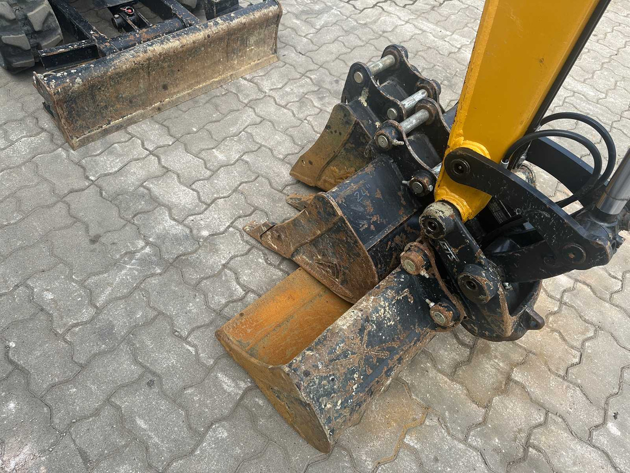 Miniexcavadora Sany SY18C: foto 11
