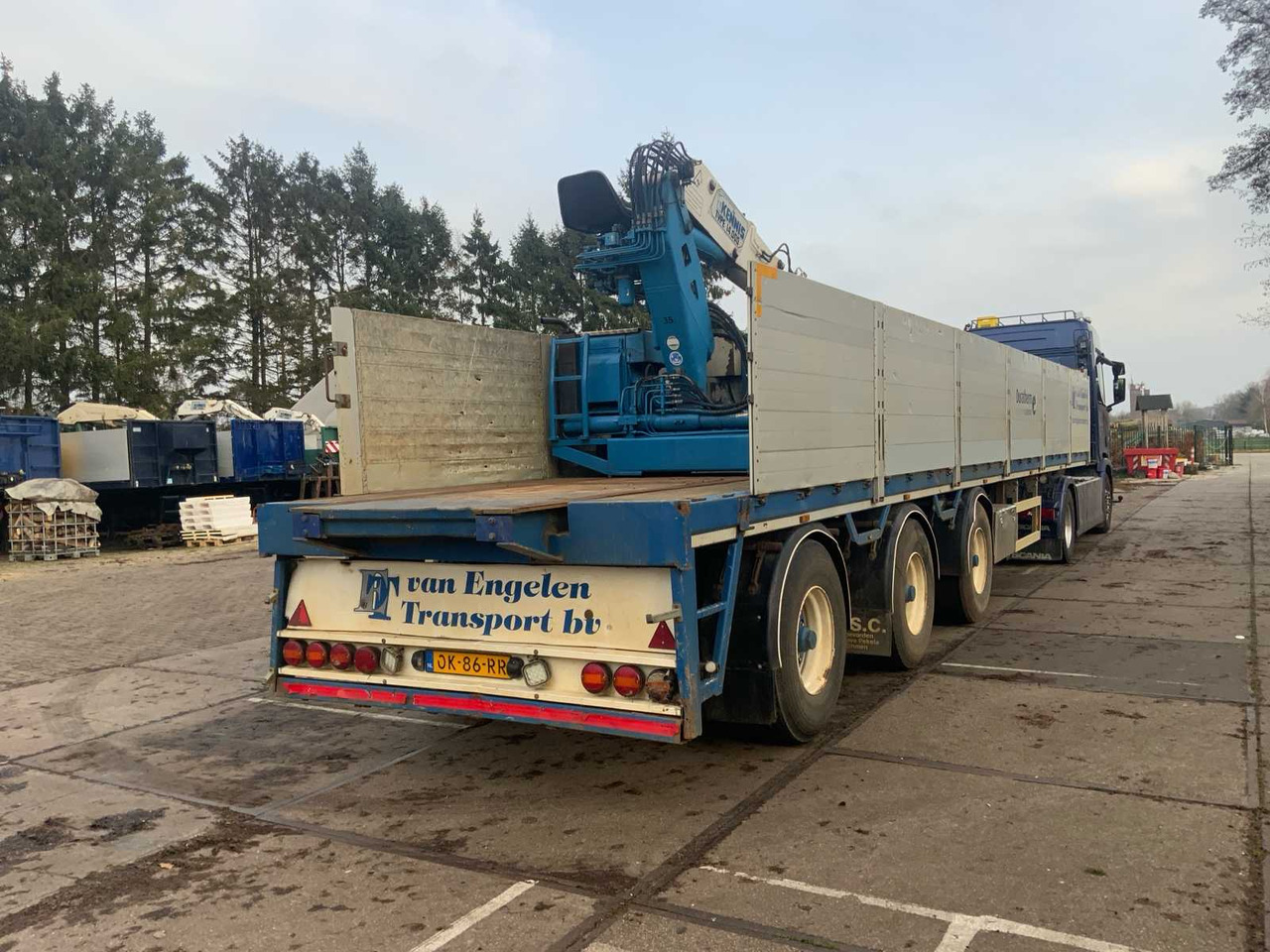 2008 KNOWLEDGE PACTON TPD.348.C-B SEMI-TRAILER WITH KNOWLEDGE CRANE - Semirremolque: foto 1 2008 KNOWLEDGE PACTON TPD.348.C-B SEMI-TRAILER WITH KNOWLEDGE CRANE - Semirremolque: foto 1