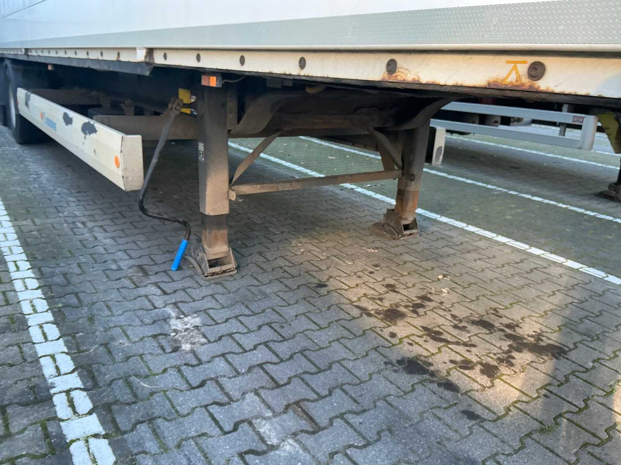 2013 KRONE SZ DA03LF SEMI-TRAILER - Semirremolque: foto 4 2013 KRONE SZ DA03LF SEMI-TRAILER - Semirremolque: foto 4