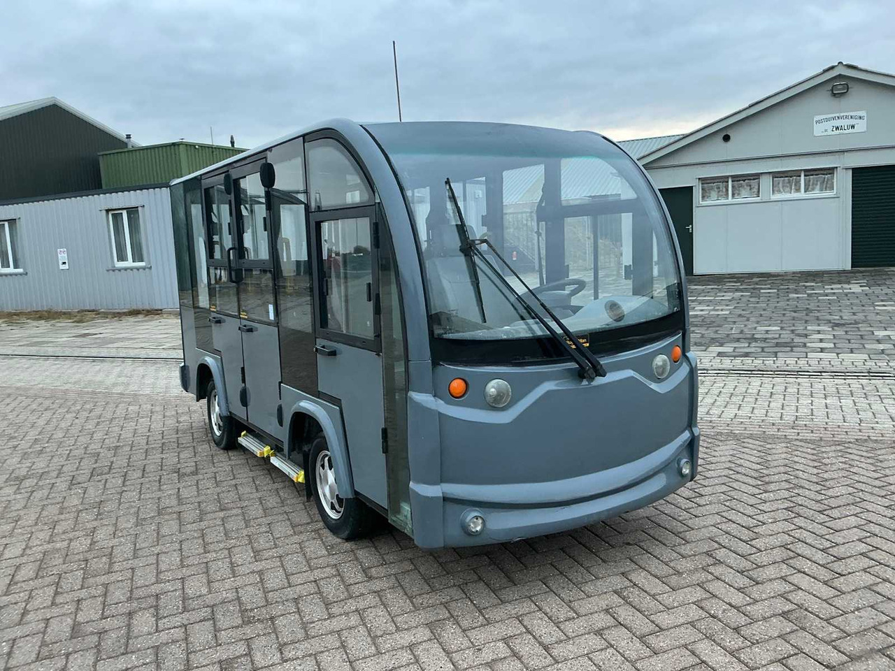 Towrite 8 seater bpv - Tractor municipal: foto 4 Towrite 8 seater bpv - Tractor municipal: foto 4