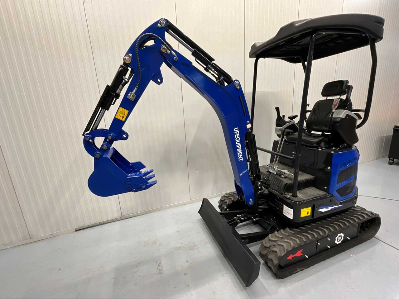 ULTRA FORCE EQUIPMENT CRAWLER EXCAVATOR WITH KUBOTA DIESEL ENGINE - 2025 INCL. 3 BUCKETS - NM-1800KG - Excavadora: foto 3 ULTRA FORCE EQUIPMENT CRAWLER EXCAVATOR WITH KUBOTA DIESEL ENGINE - 2025 INCL. 3 BUCKETS - NM-1800KG - Excavadora: foto 3