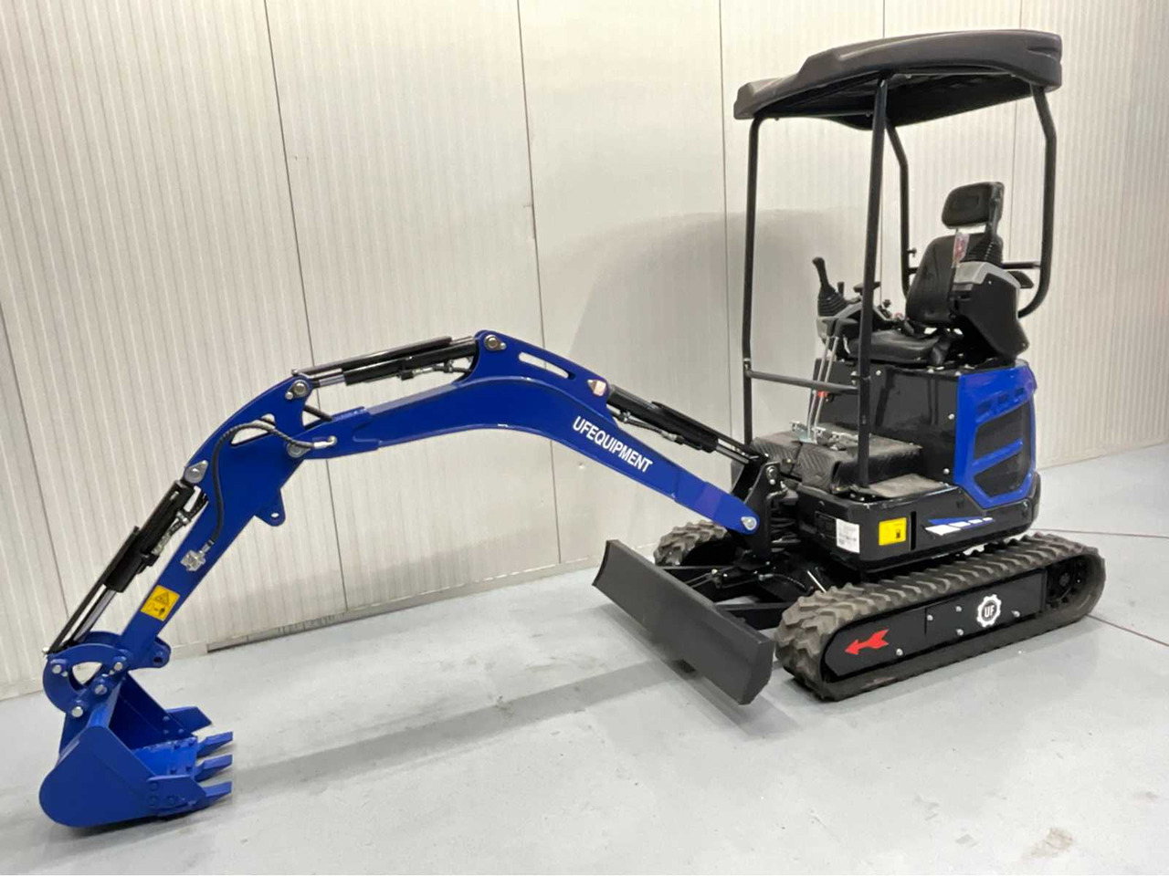 ULTRA FORCE EQUIPMENT CRAWLER EXCAVATOR WITH KUBOTA DIESEL ENGINE - 2025 INCL. 3 BUCKETS - NM-1800KG - Excavadora: foto 2 ULTRA FORCE EQUIPMENT CRAWLER EXCAVATOR WITH KUBOTA DIESEL ENGINE - 2025 INCL. 3 BUCKETS - NM-1800KG - Excavadora: foto 2