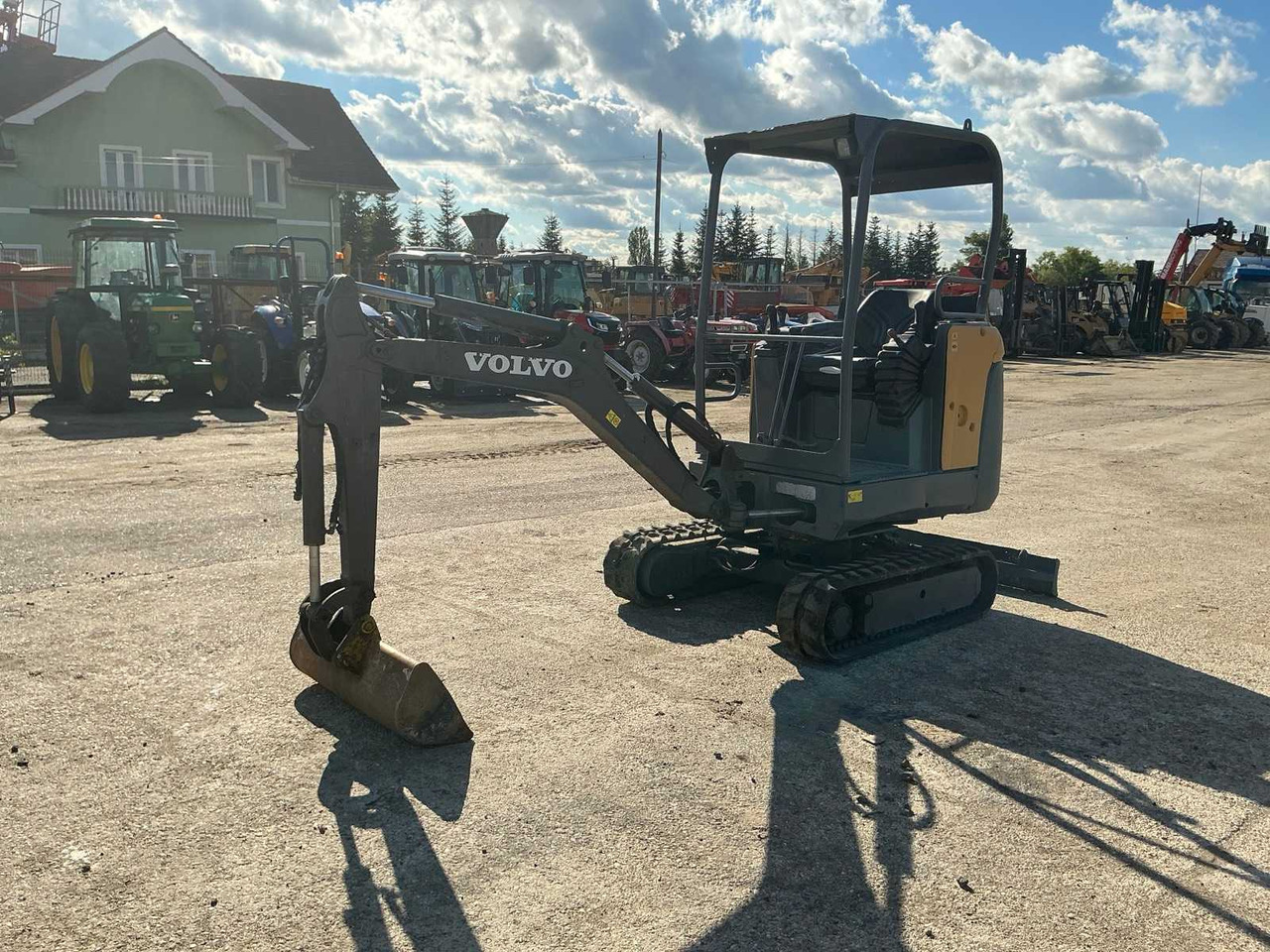 VOLVO EC 18 D - Miniexcavadora: foto 2 VOLVO EC 18 D - Miniexcavadora: foto 2