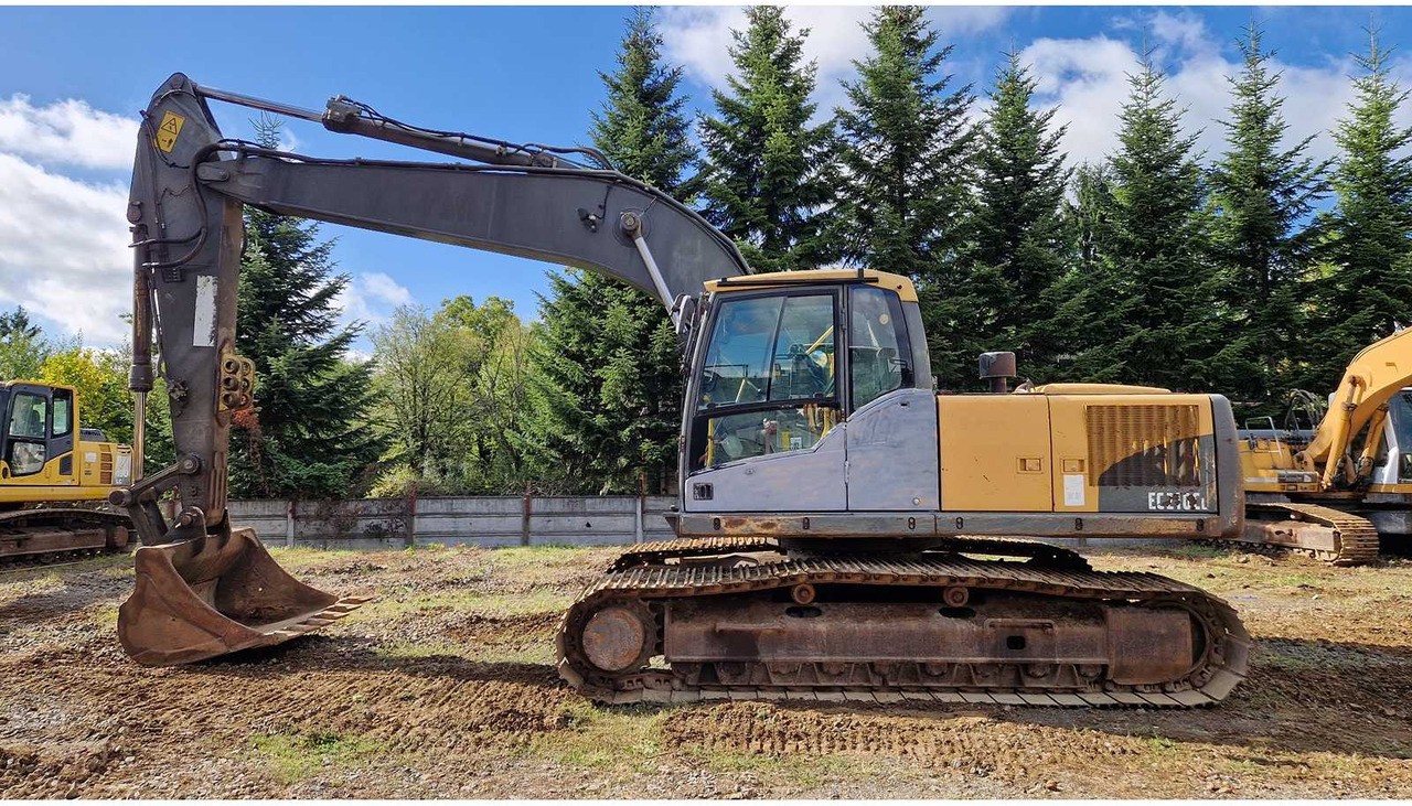 Excavadora de cadenas VOLVO EC210CL: foto 11