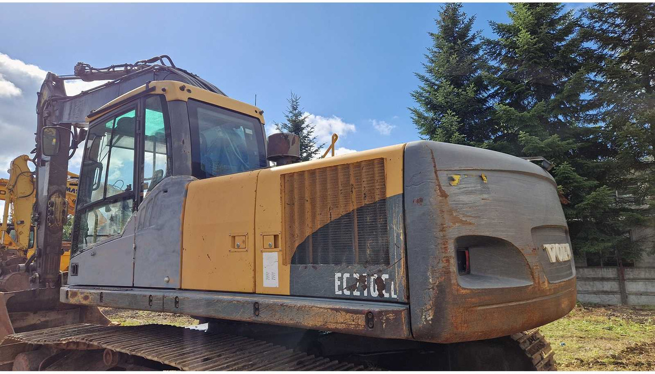 Excavadora de cadenas VOLVO EC210CL: foto 30