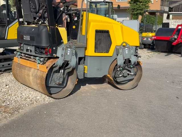 Wacker Neuson Tandemwalze RD 27-120 - Apisonadora de asfalto: foto 2 Wacker Neuson Tandemwalze RD 27-120 - Apisonadora de asfalto: foto 2