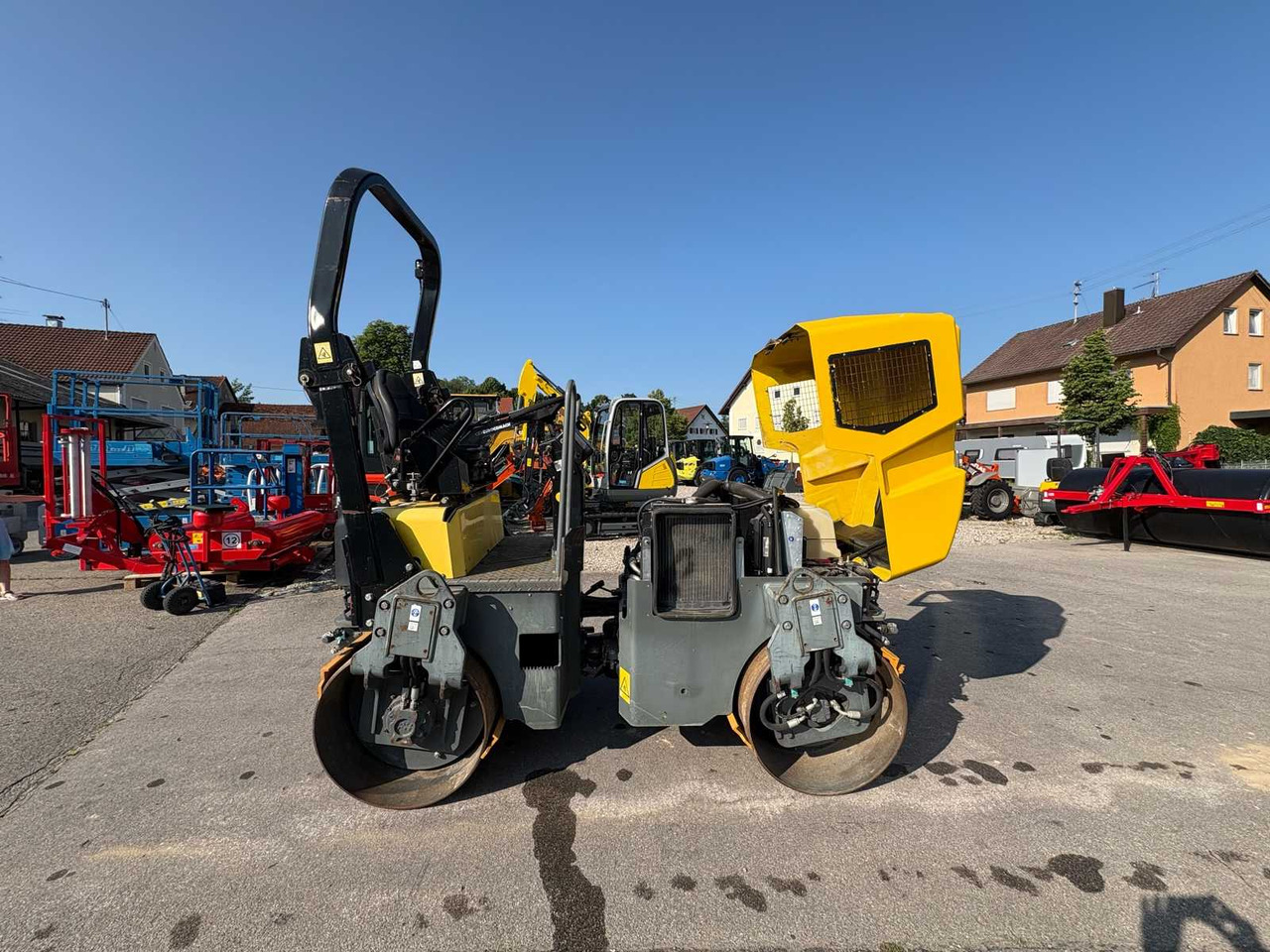 Wacker Neuson Tandemwalze RD 27-120 - Apisonadora de asfalto: foto 4 Wacker Neuson Tandemwalze RD 27-120 - Apisonadora de asfalto: foto 4