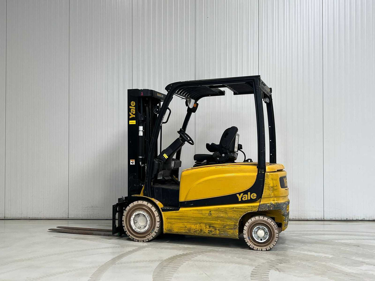 YALE - 2017 - ERP 22 VL - FORKLIFT - Carretilla elevadora: foto 2 YALE - 2017 - ERP 22 VL - FORKLIFT - Carretilla elevadora: foto 2