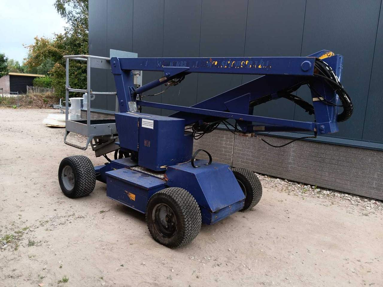 Niftylift HR12NDE - Plataforma elevadora: foto 1 Niftylift HR12NDE - Plataforma elevadora: foto 1