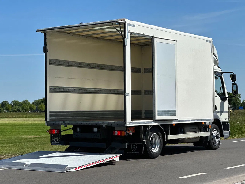 DAF LF 230 LF230.12 EURO6. 61797km!! 440x244x228 Bakwagen met Laadklep. als in NIEUWSTAAT!! - Camión caja cerrada: foto 4 DAF LF 230 LF230.12 EURO6. 61797km!! 440x244x228 Bakwagen met Laadklep. als in NIEUWSTAAT!! - Camión caja cerrada: foto 4