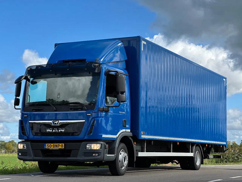 MAN TGL TGL12.220 EURO6. 820x248x230. - Camión caja cerrada: foto 1 MAN TGL TGL12.220 EURO6. 820x248x230. - Camión caja cerrada: foto 1
