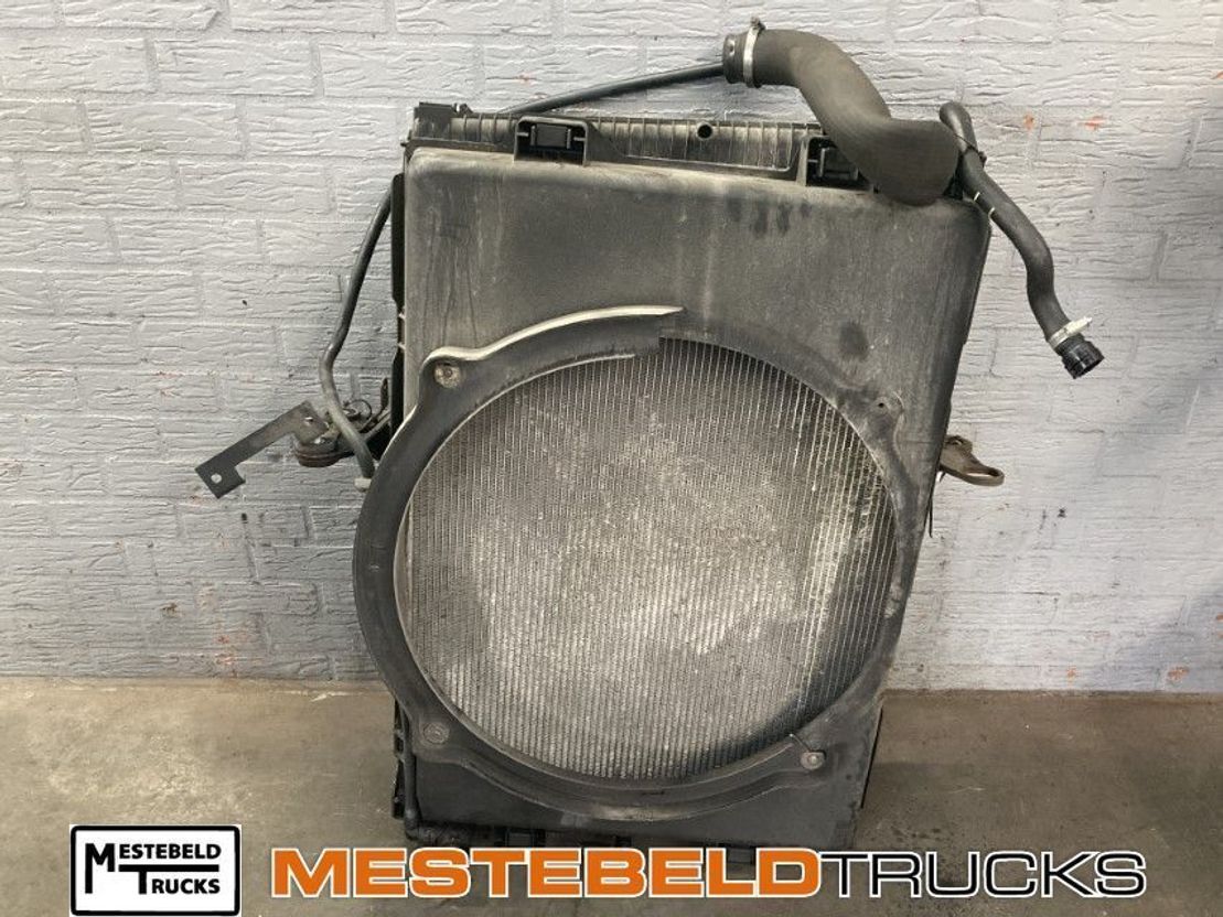 MAN Radiateur+ intercooler - Sistema de refrigeración para Camión: foto 2 MAN Radiateur+ intercooler - Sistema de refrigeración para Camión: foto 2