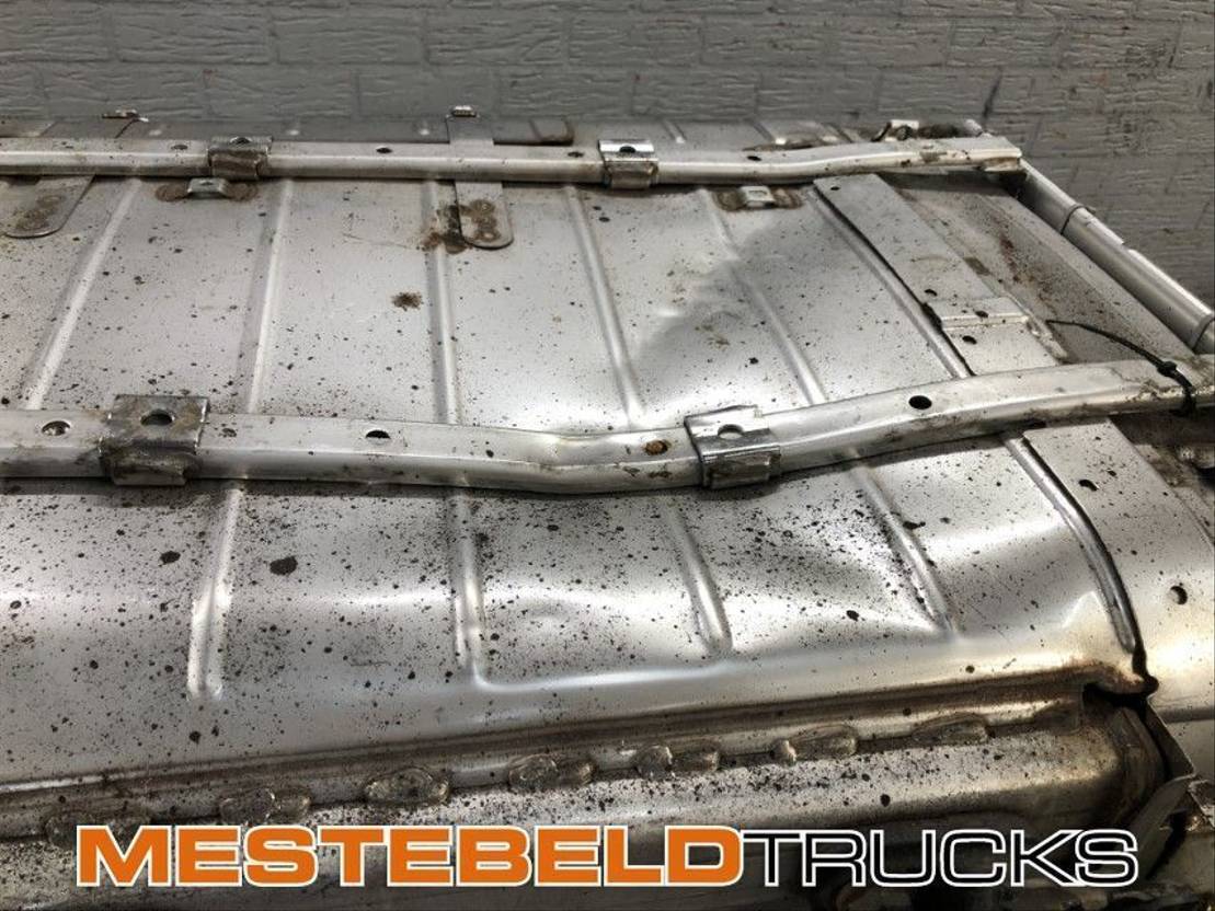 Mercedes-Benz Katalysator 1845 - Silenciador/ Sistema de escape para Camión: foto 3 Mercedes-Benz Katalysator 1845 - Silenciador/ Sistema de escape para Camión: foto 3