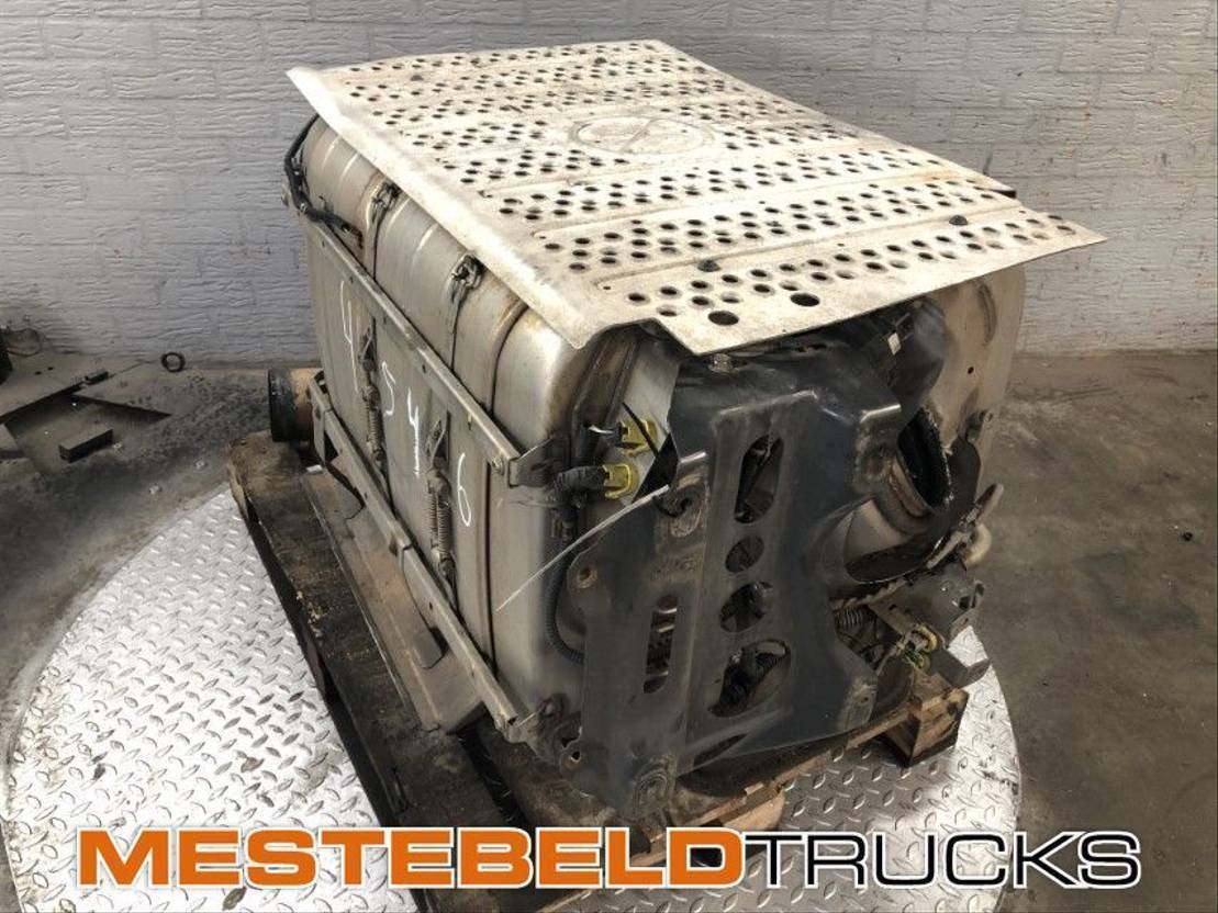 Mercedes-Benz Katalysator 1845 - Silenciador/ Sistema de escape para Camión: foto 1 Mercedes-Benz Katalysator 1845 - Silenciador/ Sistema de escape para Camión: foto 1