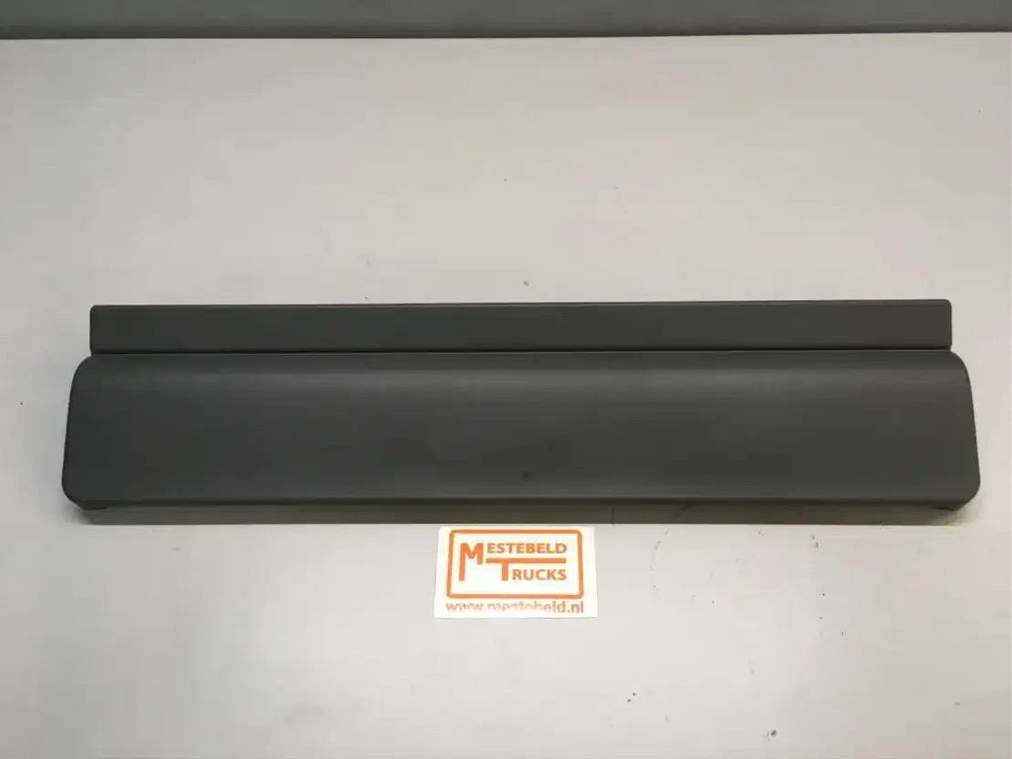 Mercedes-Benz Onderbumper middendeel Axor - Bastidor/ Chasis para Camión: foto 1 Mercedes-Benz Onderbumper middendeel Axor - Bastidor/ Chasis para Camión: foto 1