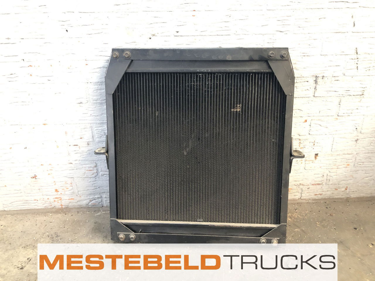 Mercedes-Benz Radiateur - Sistema de refrigeración para Camión: foto 2 Mercedes-Benz Radiateur - Sistema de refrigeración para Camión: foto 2