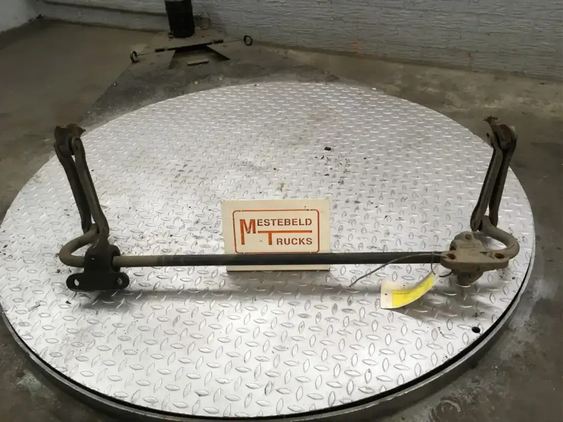 Mercedes-Benz Stabilisator 815 - Eje delantero para Camión: foto 1 Mercedes-Benz Stabilisator 815 - Eje delantero para Camión: foto 1