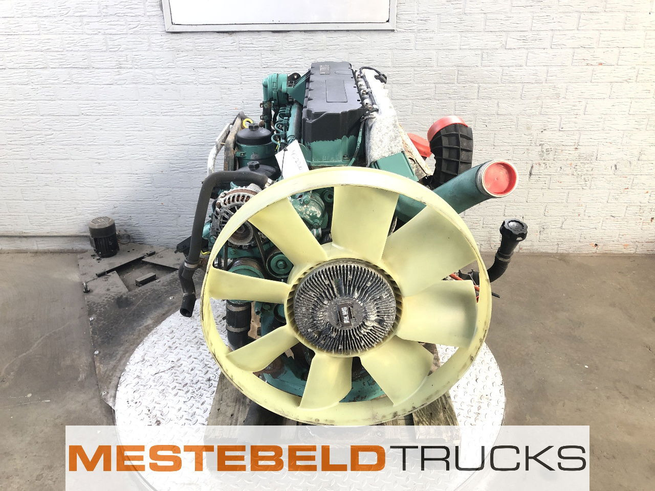 Volvo Motor D7E 320 EC 06B - Motor y piezas para Camión: foto 2 Volvo Motor D7E 320 EC 06B - Motor y piezas para Camión: foto 2