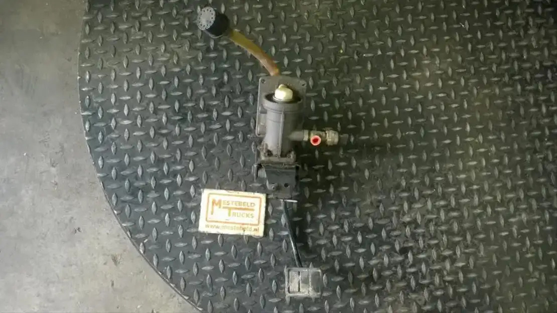 Volvo Remventiel en rempedaal - Piezas de freno para Camión: foto 1 Volvo Remventiel en rempedaal - Piezas de freno para Camión: foto 1