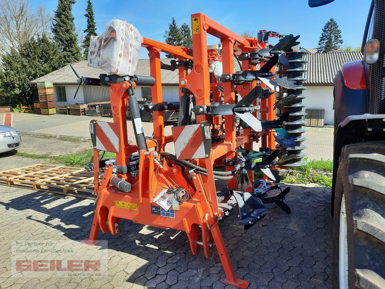 Kuhn Cultimer L 400 R NSM + T-Liner-Walze - Cultivador: foto 3 Kuhn Cultimer L 400 R NSM + T-Liner-Walze - Cultivador: foto 3
