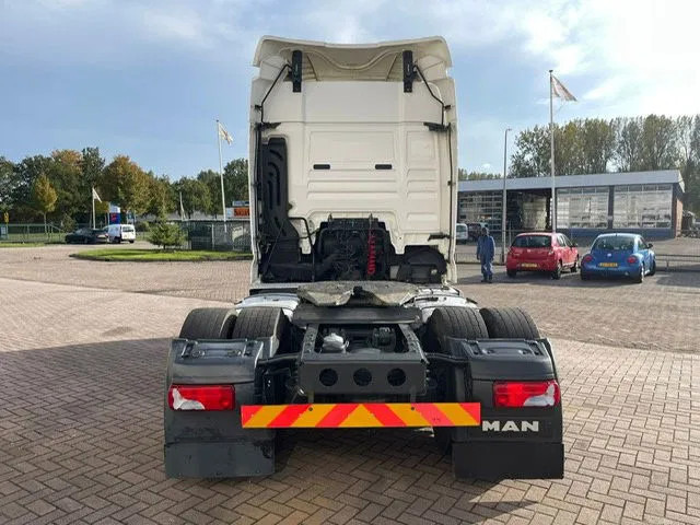 MAN TGX 18.480 Euro 6 Retarder 2 tanks - Cabeza tractora: foto 4 MAN TGX 18.480 Euro 6 Retarder 2 tanks - Cabeza tractora: foto 4