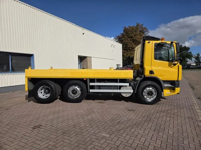 DAF CF 75.250 6x2 Euro 2 Automatic NL-Truck Original KM'S - Camión chasis: foto 2 DAF CF 75.250 6x2 Euro 2 Automatic NL-Truck Original KM'S - Camión chasis: foto 2