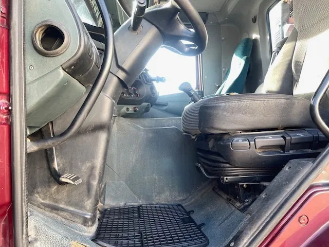 Camión volquete Ginaf X 4345 TSV 8x6 NL-Truck Manual gearbox: foto 12 Camión volquete Ginaf X 4345 TSV 8x6 NL-Truck Manual gearbox: foto 12