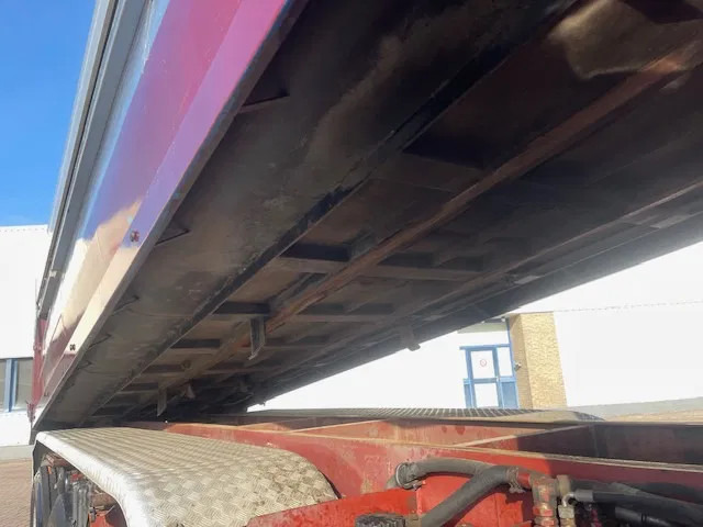 Camión volquete Ginaf X 4345 TSV 8x6 NL-Truck Manual gearbox: foto 10 Camión volquete Ginaf X 4345 TSV 8x6 NL-Truck Manual gearbox: foto 10