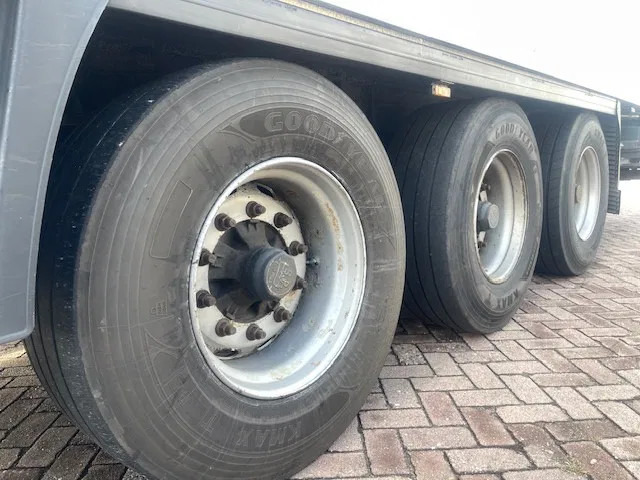 Krone CARRIER VECTOR 1950 3 AXELS - Semirremolque frigorífico: foto 5 Krone CARRIER VECTOR 1950 3 AXELS - Semirremolque frigorífico: foto 5