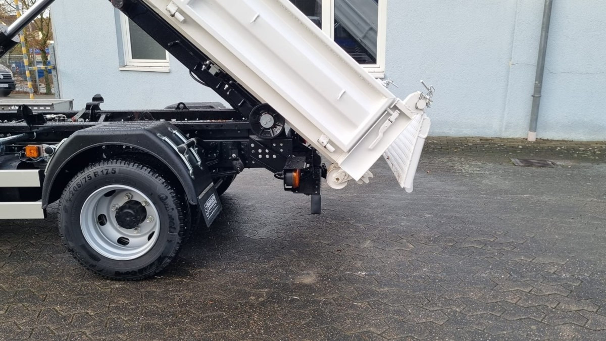 FUSO FUSO 9C18 40km/h City Abrollkipper WLF Swiss CH - Camión multibasculante: foto 4 FUSO FUSO 9C18 40km/h City Abrollkipper WLF Swiss CH - Camión multibasculante: foto 4