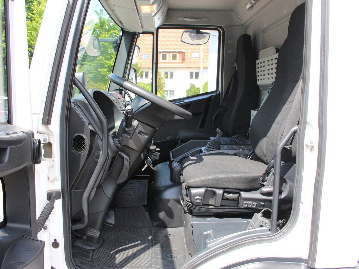 IVECO Euro Cargo 80E21 Alu Pritsche 6.10m! NEU AHK - Furgoneta caja abierta: foto 4 IVECO Euro Cargo 80E21 Alu Pritsche 6.10m! NEU AHK - Furgoneta caja abierta: foto 4