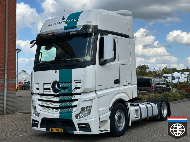Mercedes-Benz ACTROS 1842 LLS - Giga Space - 2x tank - NIGHT a/c - Cabeza tractora: foto 2 Mercedes-Benz ACTROS 1842 LLS - Giga Space - 2x tank - NIGHT a/c - Cabeza tractora: foto 2
