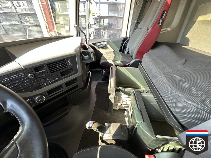 Cabeza tractora Volvo FH 500 GLOBETROTTER: foto 13 Cabeza tractora Volvo FH 500 GLOBETROTTER: foto 13