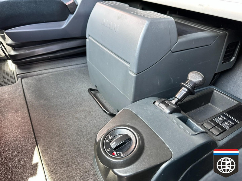 Camión lona MAN TGX 18 440 NIGHT A/C - RETARDER - COMBI FREUHAUF: foto 14 Camión lona MAN TGX 18 440 NIGHT A/C - RETARDER - COMBI FREUHAUF: foto 14