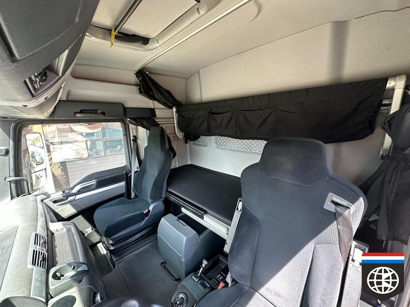 Camión lona MAN TGX 18 440 NIGHT A/C - RETARDER - COMBI FREUHAUF: foto 10 Camión lona MAN TGX 18 440 NIGHT A/C - RETARDER - COMBI FREUHAUF: foto 10