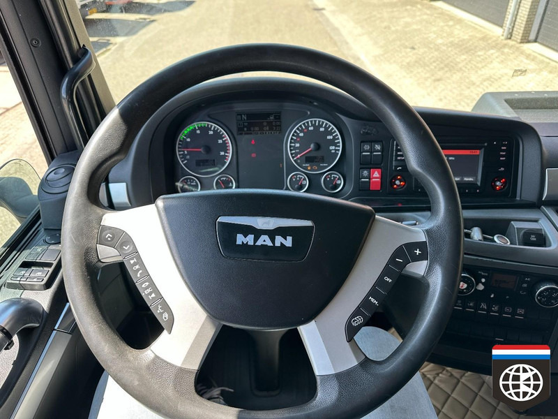 Camión lona MAN TGX 26.480 RETARDER - NIGHT A/C - 130M3 COMBINATION: foto 18