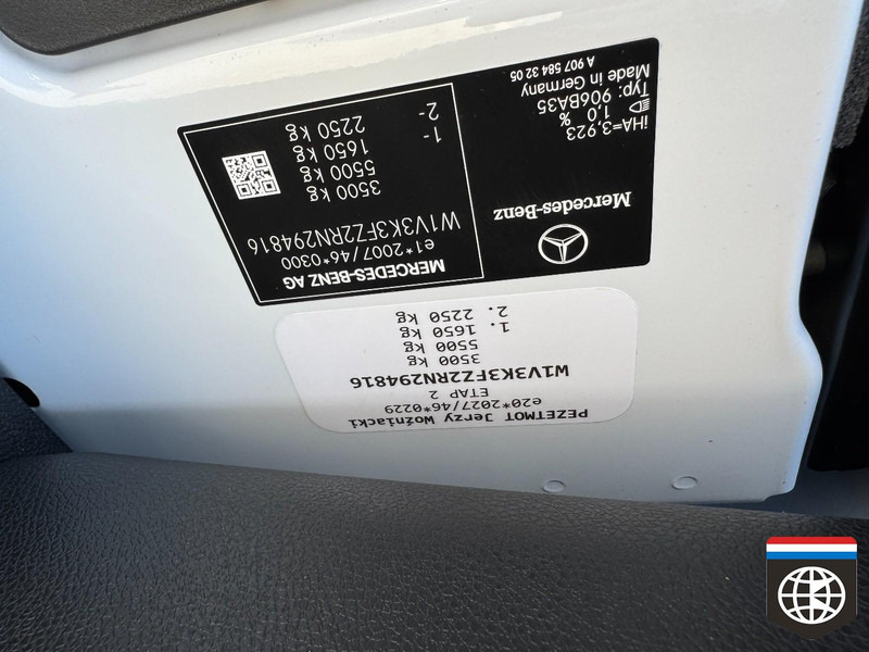 Mercedes-Benz Sprinter Laadbak verwarming - IDEAAL VOOR TRANSPORT VAN BLOEMEN IN DOZEN en/ of KRATTEN - Furgoneta caja cerrada: foto 2 Mercedes-Benz Sprinter Laadbak verwarming - IDEAAL VOOR TRANSPORT VAN BLOEMEN IN DOZEN en/ of KRATTEN - Furgoneta caja cerrada: foto 2