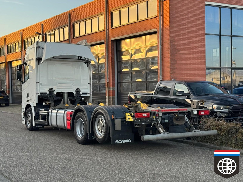 Scania R450 6X2/4 Highline Retarder Night a/c Full air - BDF CHASSIS - Concourstaat - Camión portacontenedore/ Intercambiable: foto 4 Scania R450 6X2/4 Highline Retarder Night a/c Full air - BDF CHASSIS - Concourstaat - Camión portacontenedore/ Intercambiable: foto 4